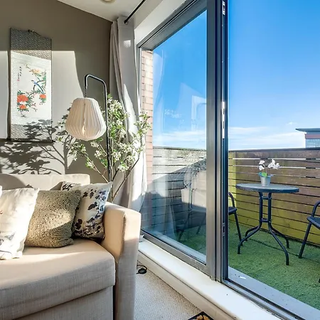 Pan Asian With Free Park - 28 Night Apartment Birmingham